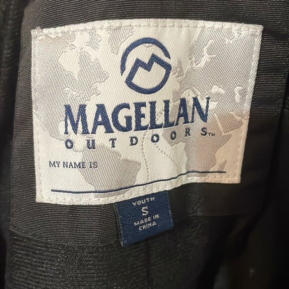 Magellan Outdoors Ski Snow Pants Bibs Overalls Jumper Black Youth Size Small - Picture 2 of 12